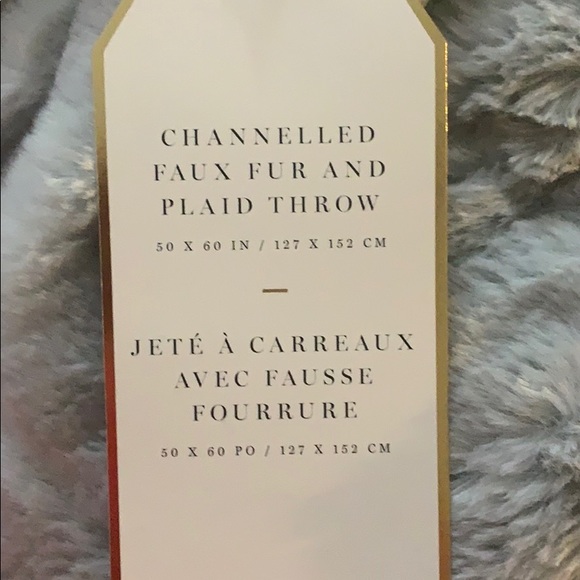 Faux fur and plaid throw! - Picture 2 of 2